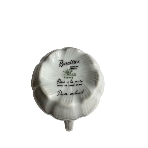 Gorgeous Limoges creamer with Gold Trim - Picture 4 of 4